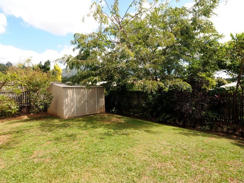 6 Brian Street, Brinsmead QLD 4870