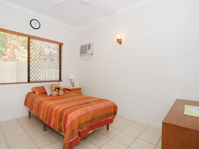 17 Leon Close, Brinsmead QLD 4870