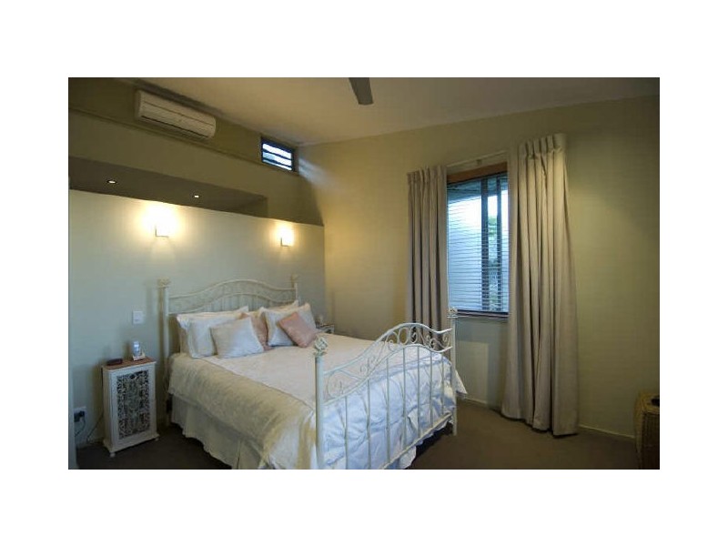 3 Knott Court, Whitfield QLD 4870