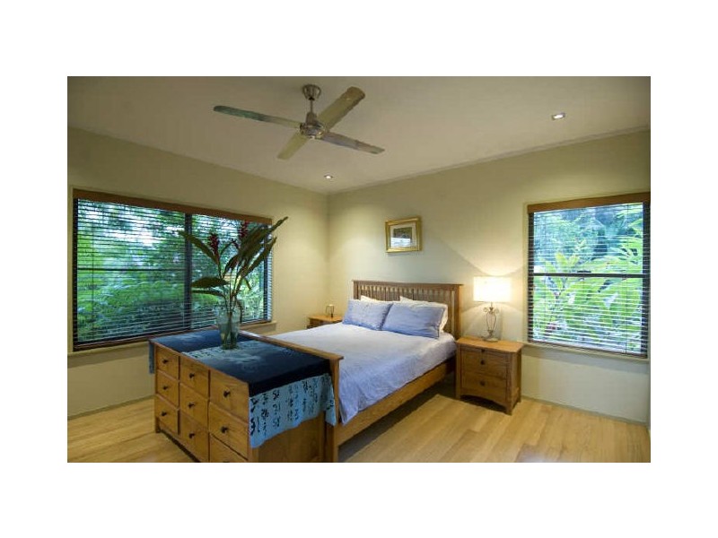 3 Knott Court, Whitfield QLD 4870