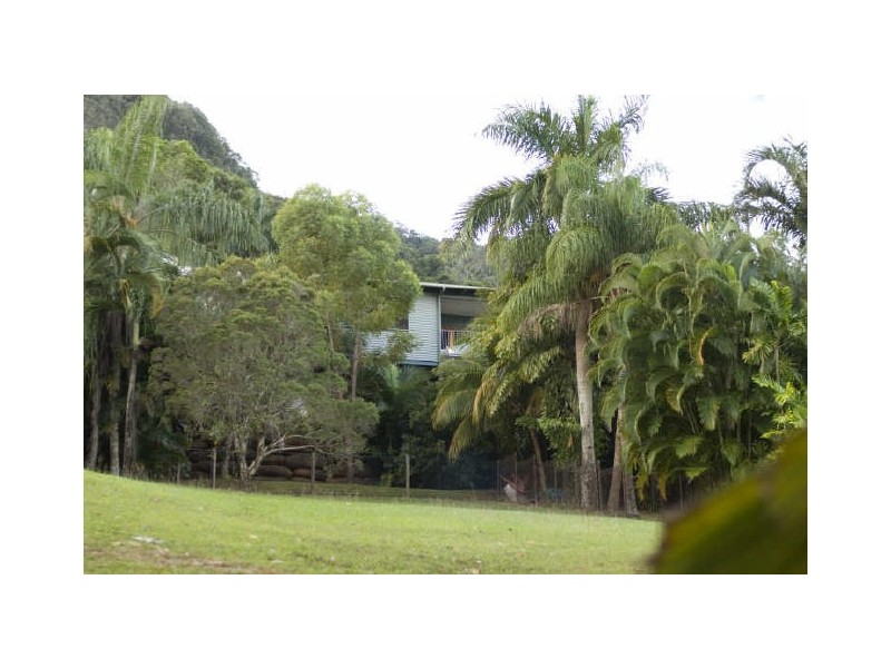 3 Knott Court, Whitfield QLD 4870