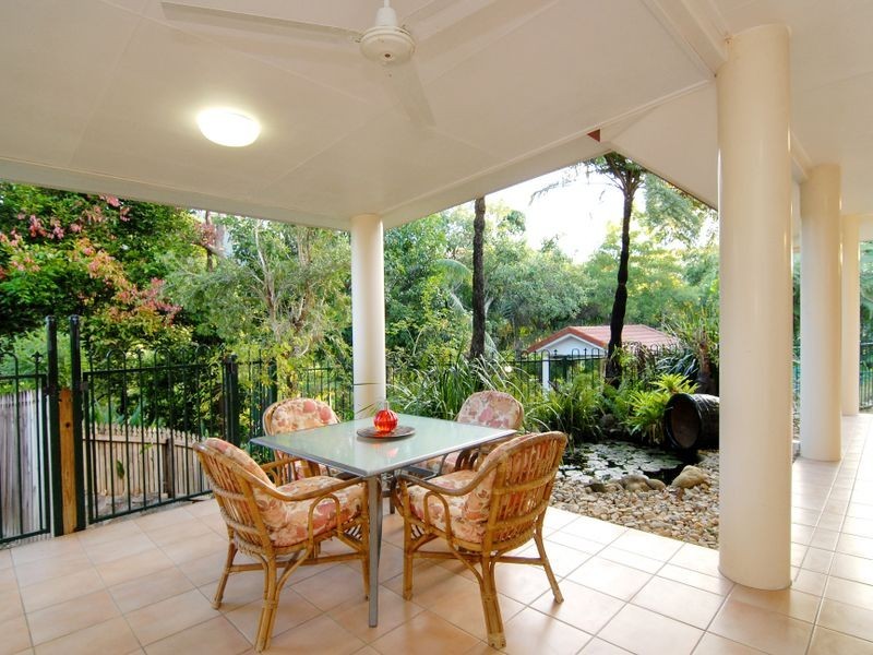 2F Trundle Terrace, Whitfield QLD 4870