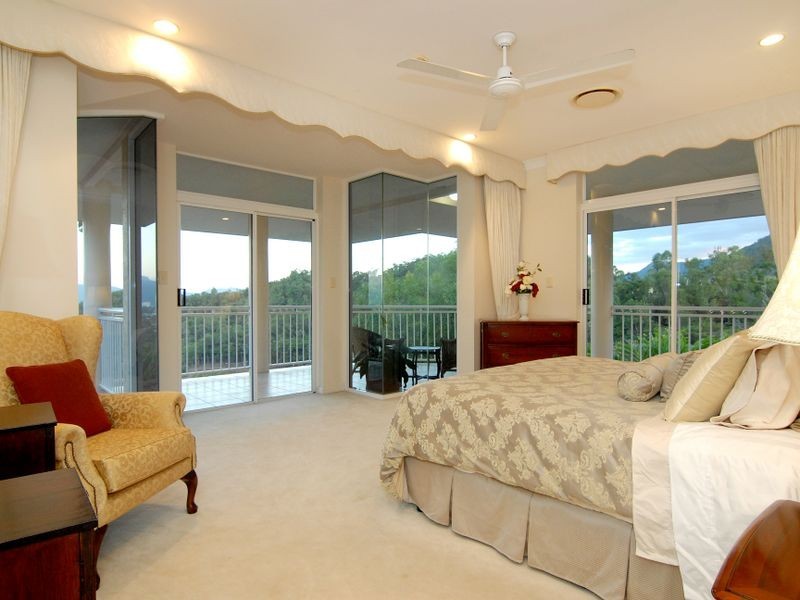 2F Trundle Terrace, Whitfield QLD 4870