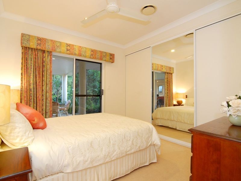 2F Trundle Terrace, Whitfield QLD 4870