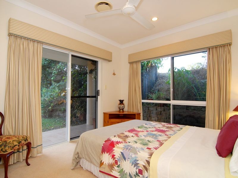 2F Trundle Terrace, Whitfield QLD 4870