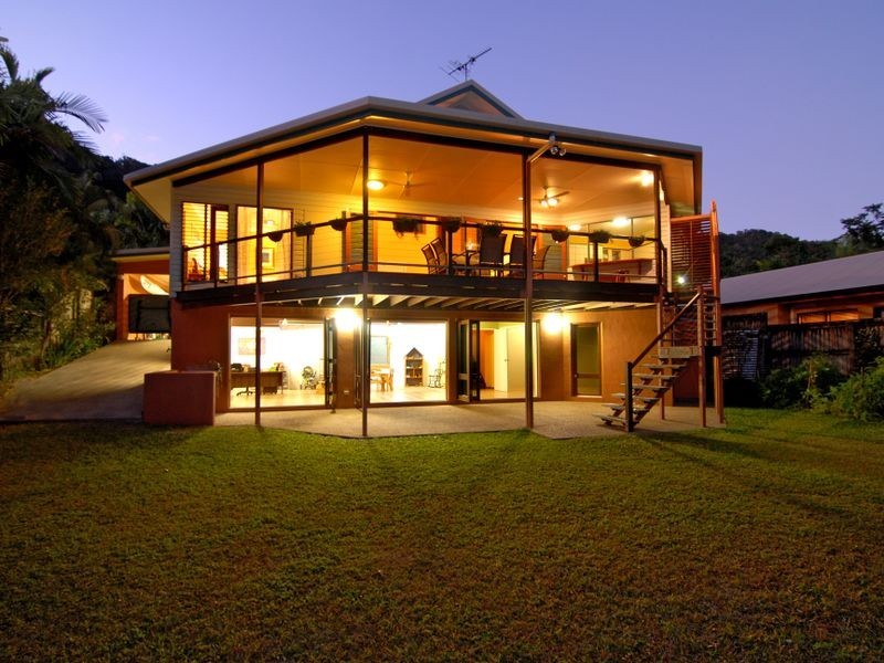 24 Gloucester Street, Whitfield QLD 4870