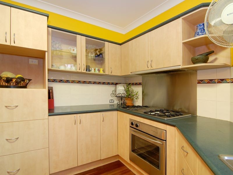 24 Gloucester Street, Whitfield QLD 4870