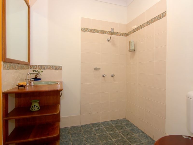 24 Gloucester Street, Whitfield QLD 4870