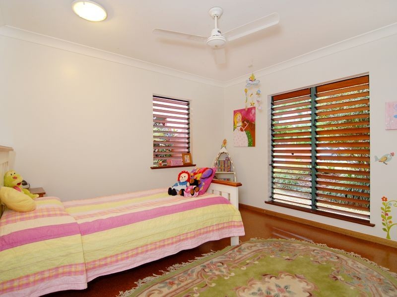 24 Gloucester Street, Whitfield QLD 4870