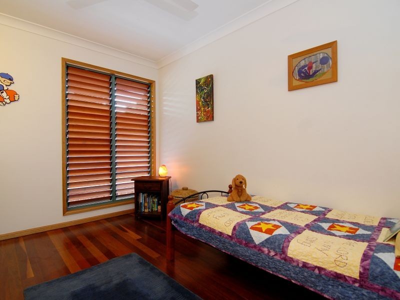 24 Gloucester Street, Whitfield QLD 4870