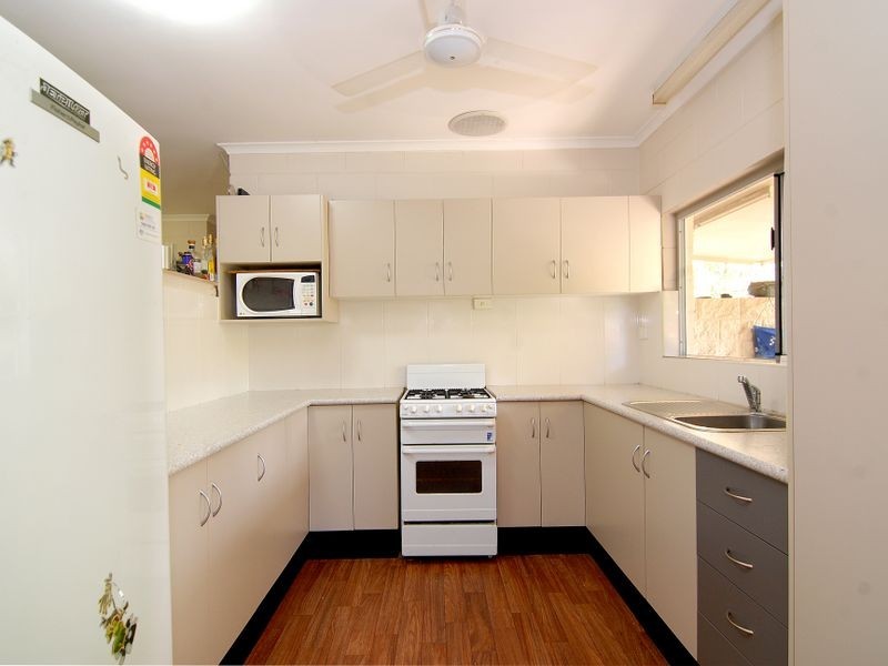 1 Ramsey Drive, Kanimbla QLD 4870