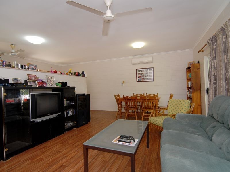 1 Ramsey Drive, Kanimbla QLD 4870