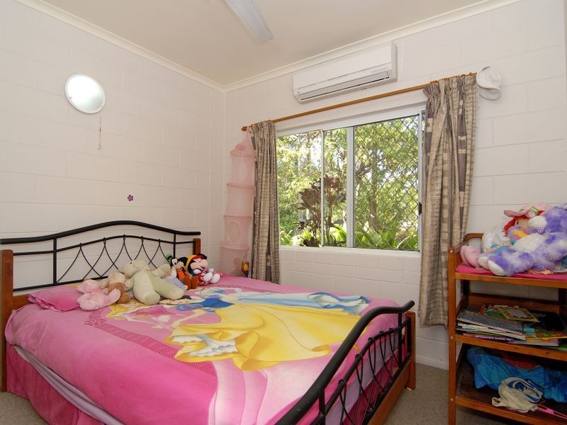 1 Ramsey Drive, Kanimbla QLD 4870