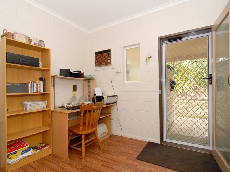 1 Ramsey Drive, Kanimbla QLD 4870