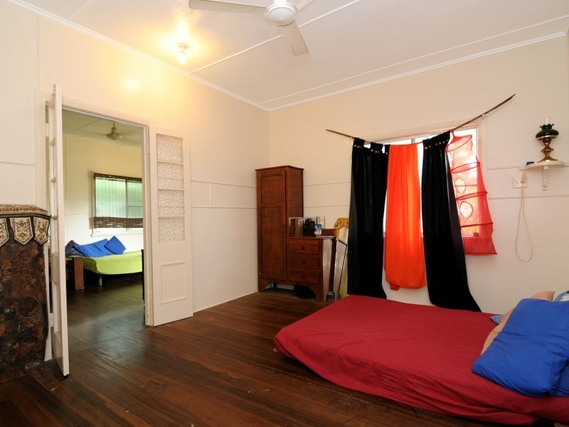 234 Woodward Street, Whitfield QLD 4870