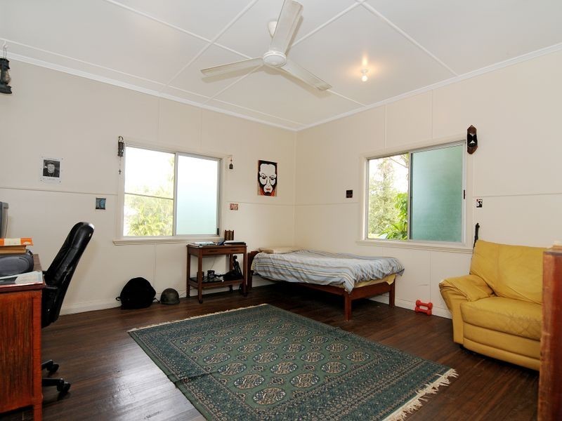 234 Woodward Street, Whitfield QLD 4870