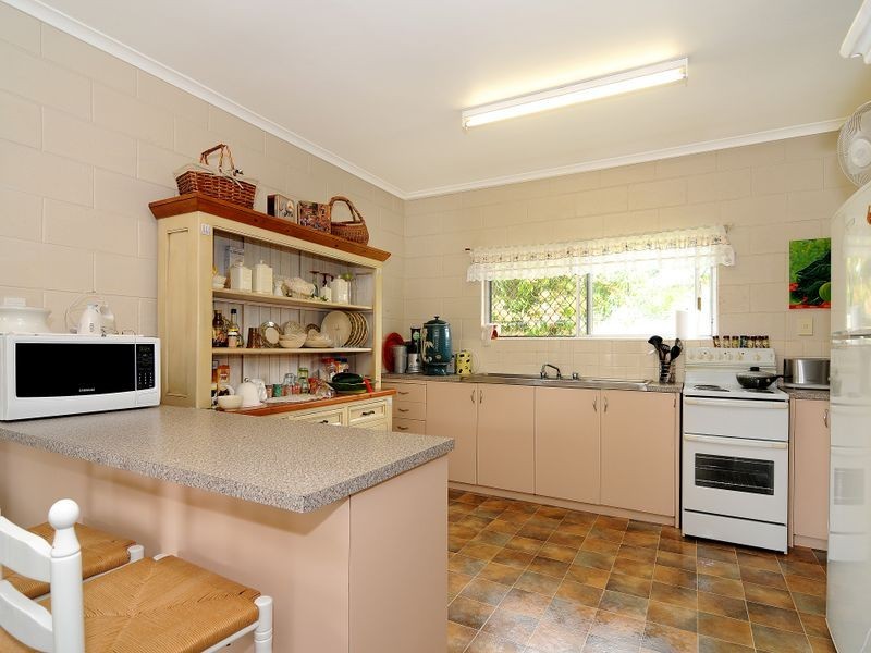 49 Angela Street, Woree QLD 4868