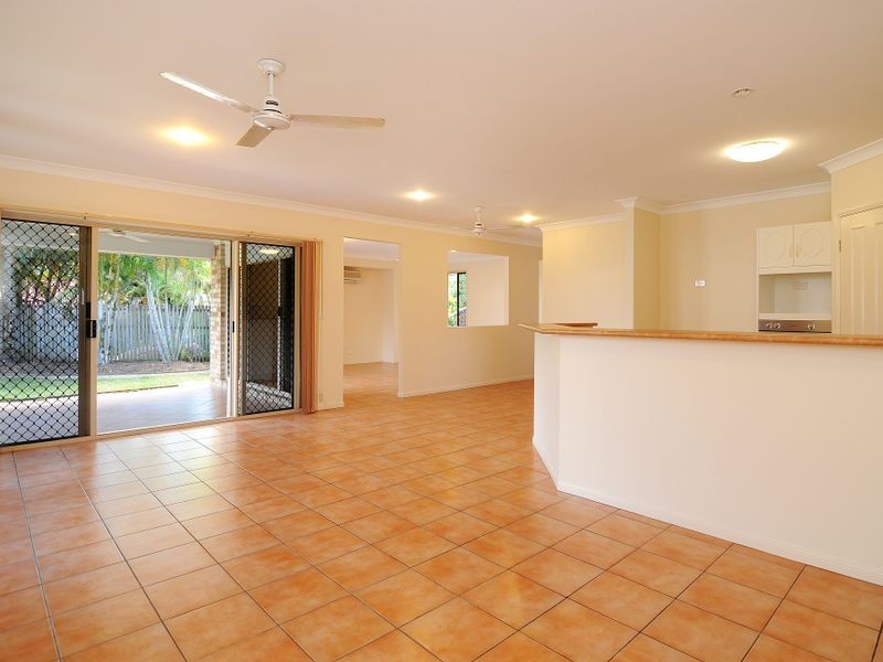 37 Taringa Street, Brinsmead QLD 4870