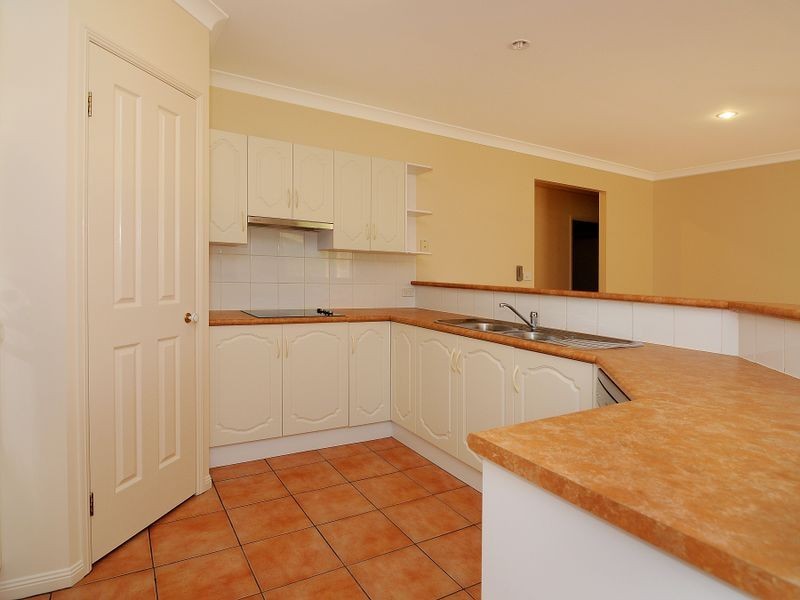 37 Taringa Street, Brinsmead QLD 4870