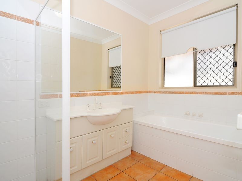 37 Taringa Street, Brinsmead QLD 4870