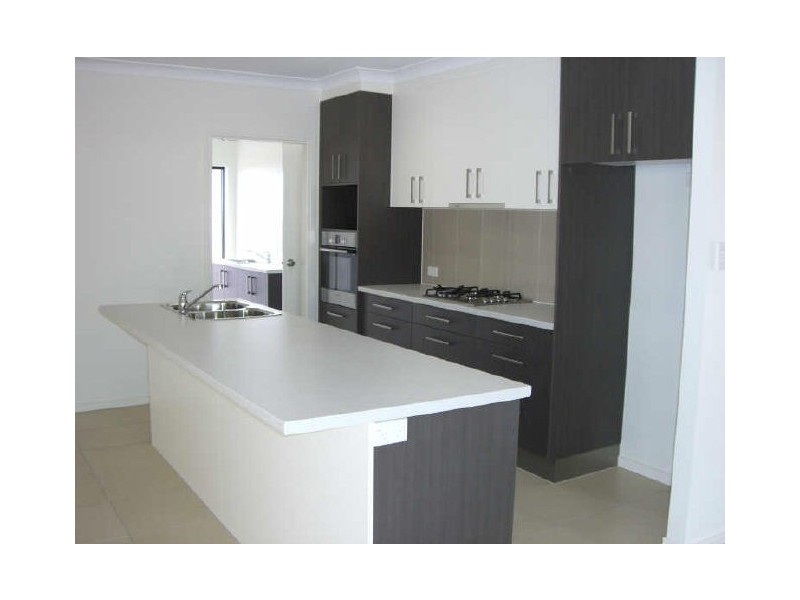 3 Botany Close, Redlynch QLD 4870