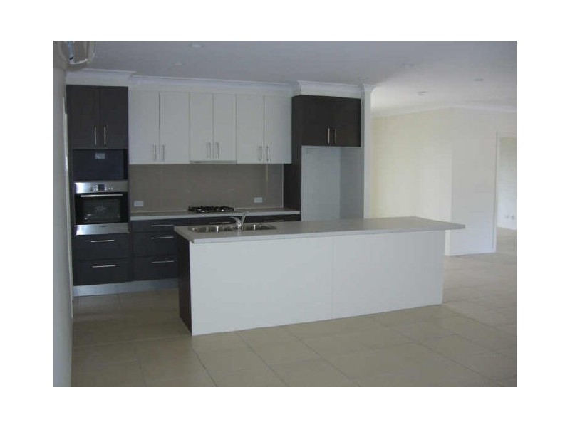 3 Botany Close, Redlynch QLD 4870