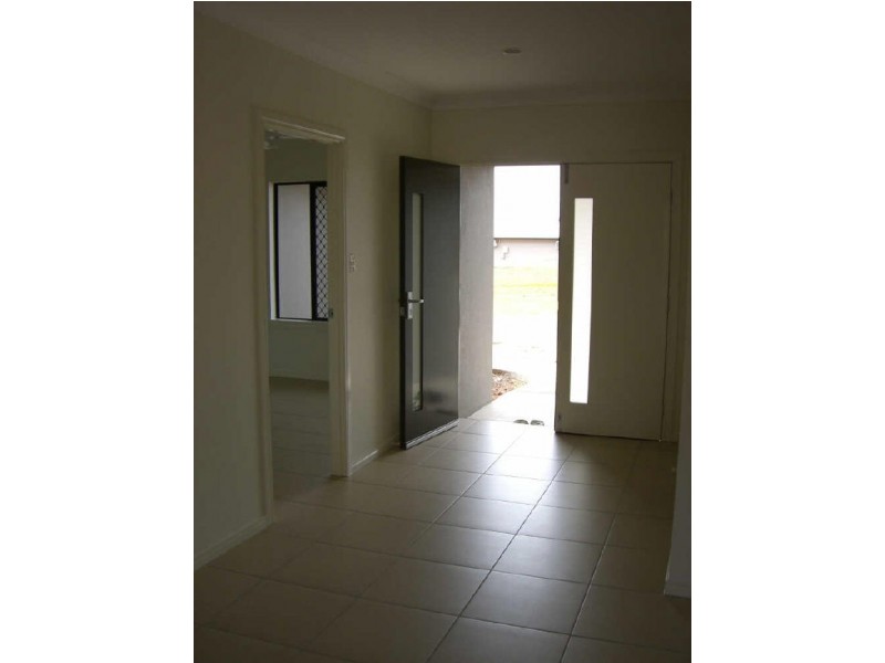 3 Botany Close, Redlynch QLD 4870