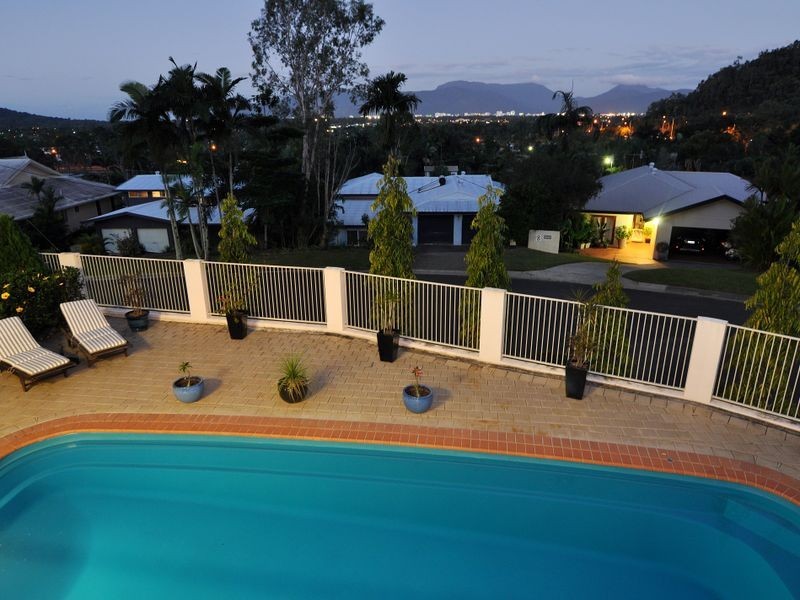 5 Trundle Terrace, Whitfield QLD 4870