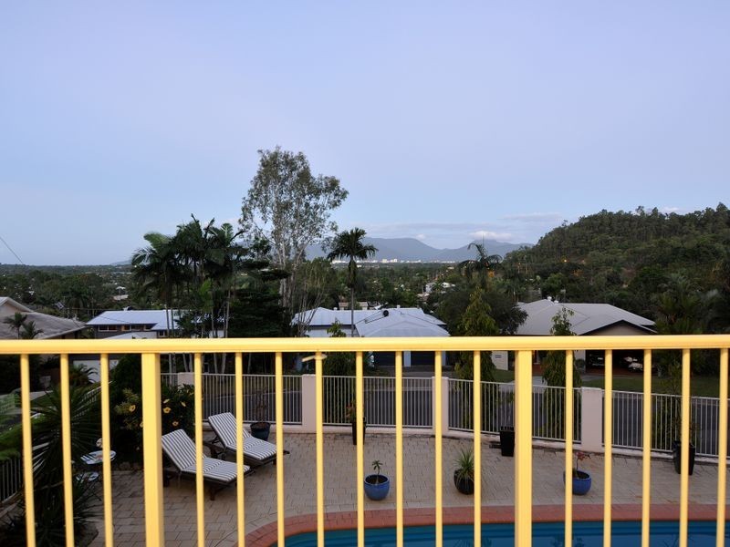 5 Trundle Terrace, Whitfield QLD 4870
