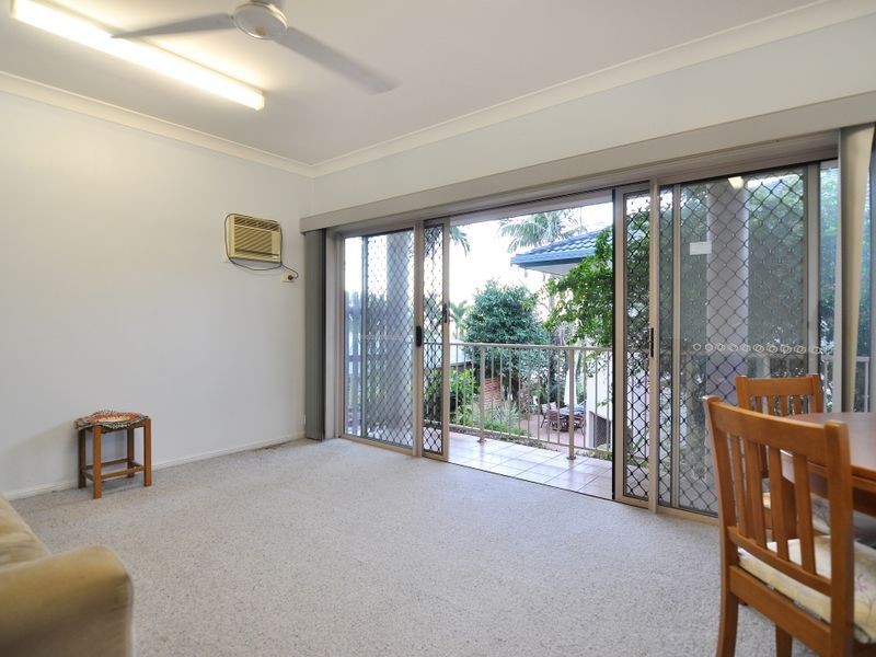5 Trundle Terrace, Whitfield QLD 4870