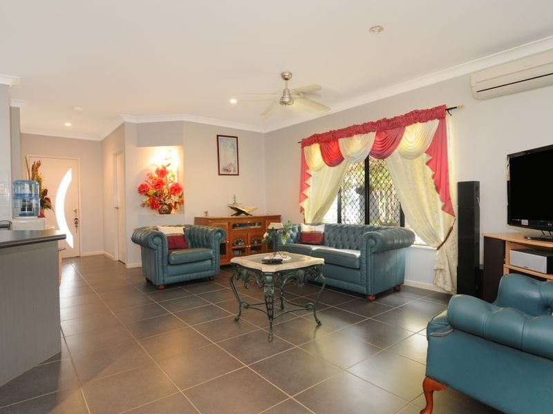 50 Fitzmaurice Drive, Bentley Park QLD 4869