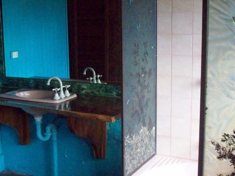 10 Andrea Close, Mooroobool QLD 4870