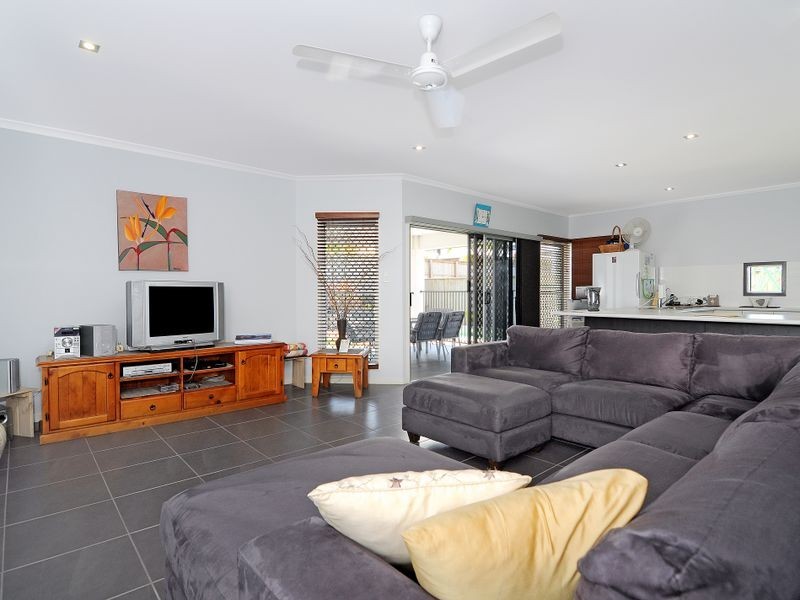 21 Ashwood Circuit, Smithfield QLD 4878