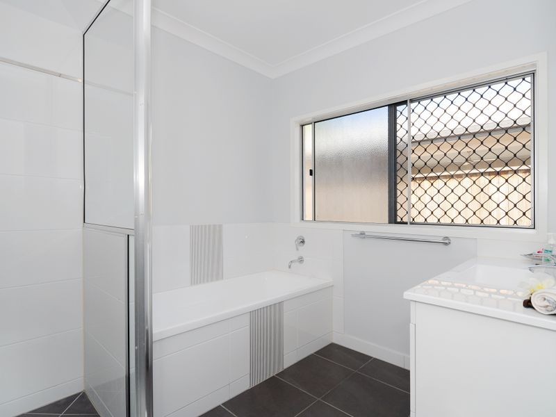 21 Ashwood Circuit, Smithfield QLD 4878