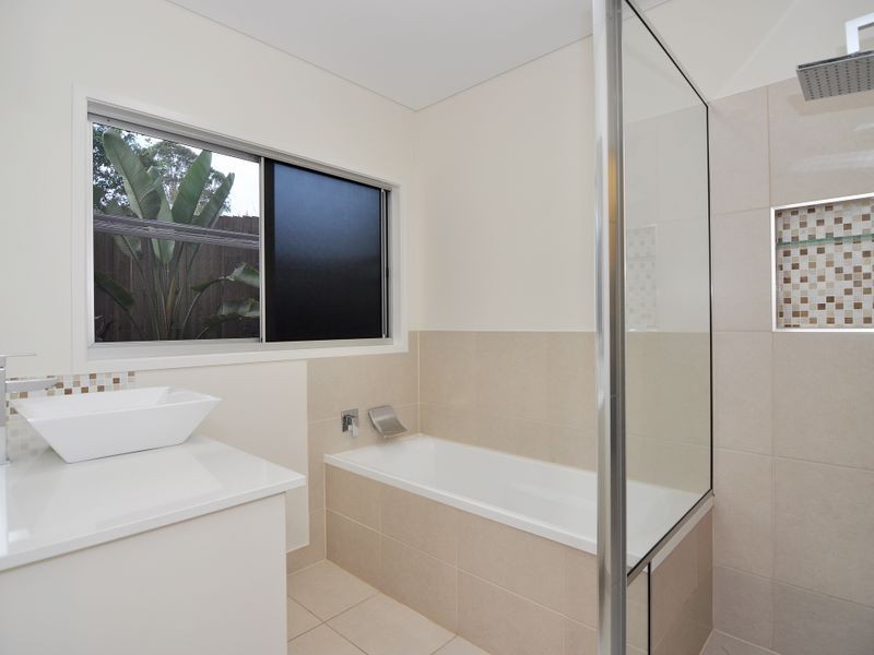 51 The Peak, Brinsmead QLD 4870