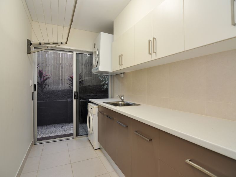 51 The Peak, Brinsmead QLD 4870