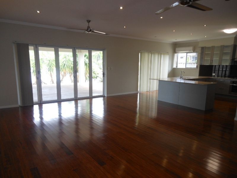 Lot 2/22 Trinity Beach Road, Trinity Beach QLD 4879