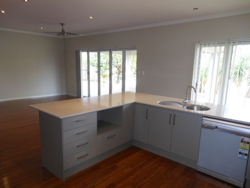 Lot 2/22 Trinity Beach Road, Trinity Beach QLD 4879