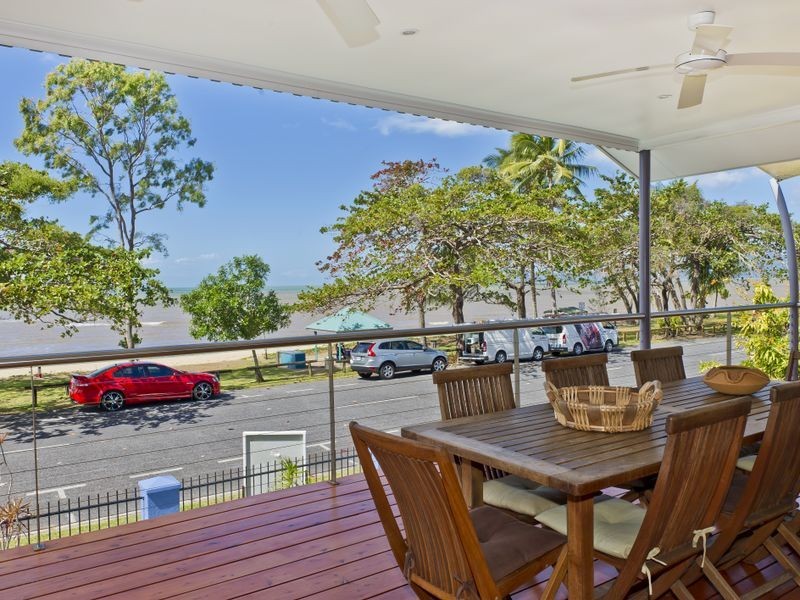 9 Casuarina Street, Holloways Beach QLD 4878