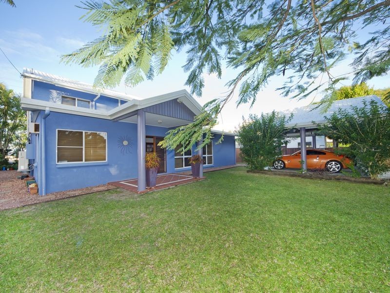 9 Casuarina Street, Holloways Beach QLD 4878