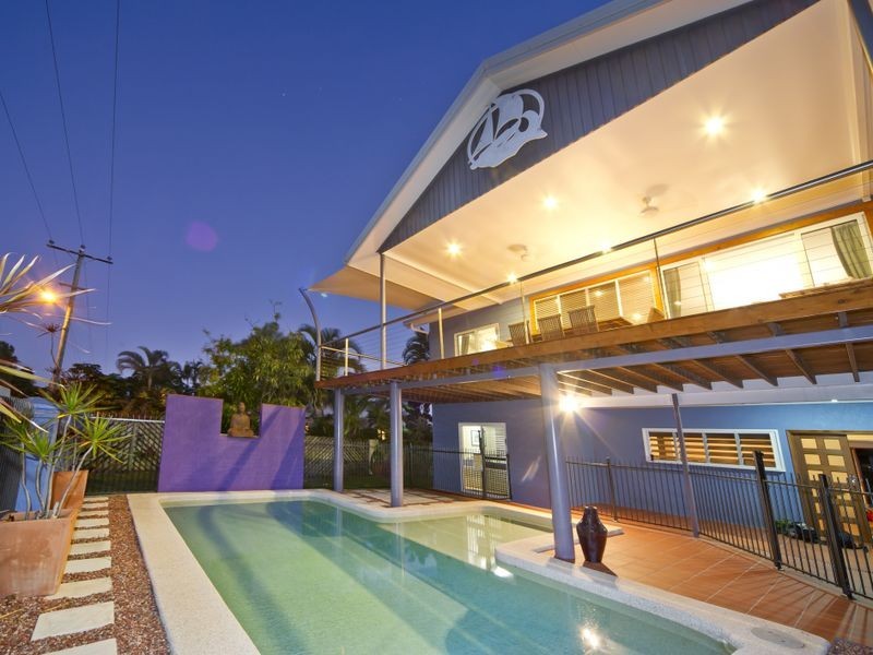 9 Casuarina Street, Holloways Beach QLD 4878