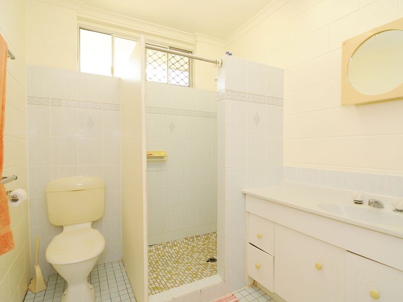 11 Satinay Close, Manoora QLD 4870