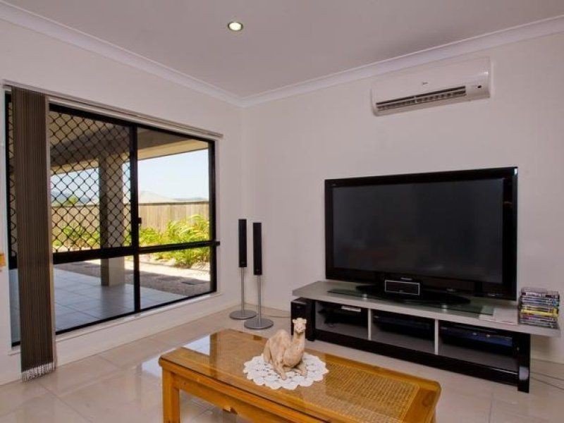 23 Botany Avenue, Redlynch QLD 4870