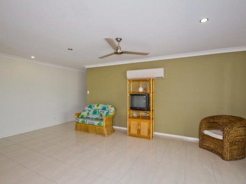 23 Botany Avenue, Redlynch QLD 4870