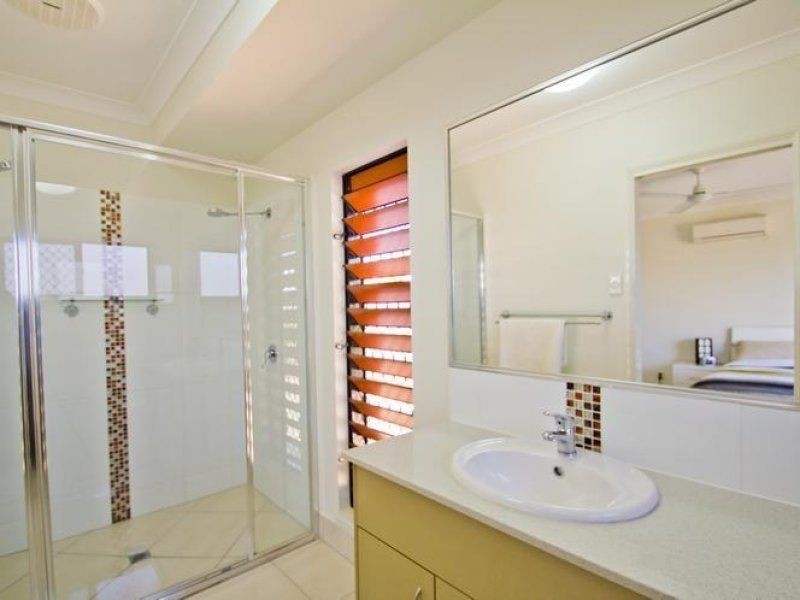 23 Botany Avenue, Redlynch QLD 4870