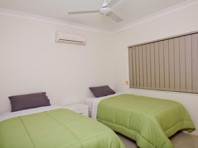 23 Botany Avenue, Redlynch QLD 4870