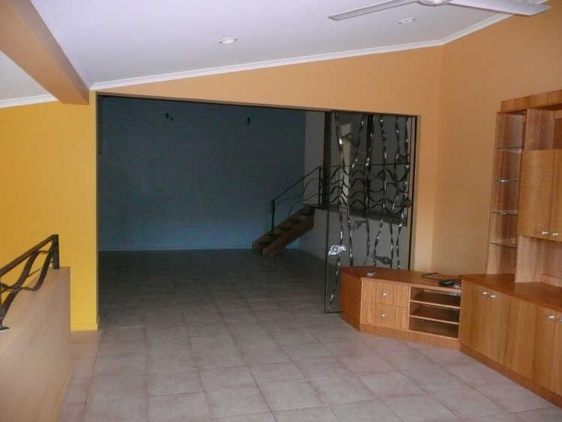 27 Hutchinson Street, Edge Hill QLD 4870