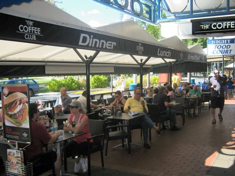 12/71-75 Esplanade, Cairns QLD 4870