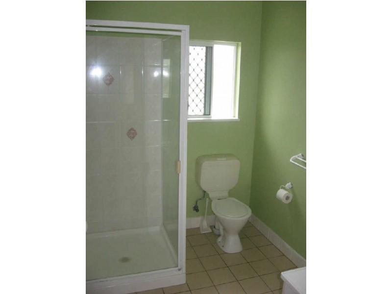 1/2 Grantala Street, Manoora QLD 4870