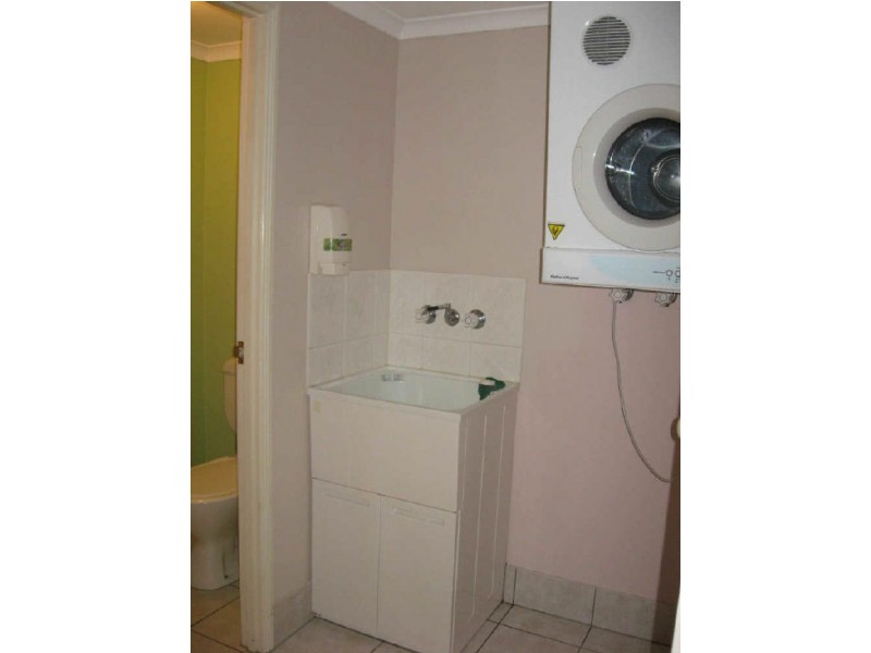 1/2 Grantala Street, Manoora QLD 4870